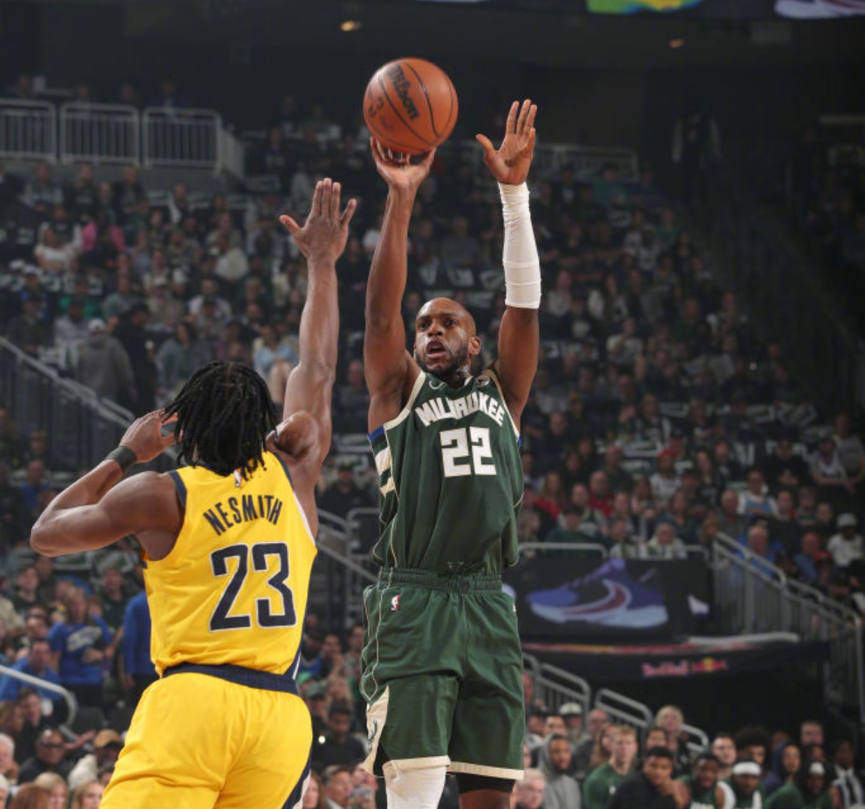 太阳轻取雄鹿，米切尔统治全场