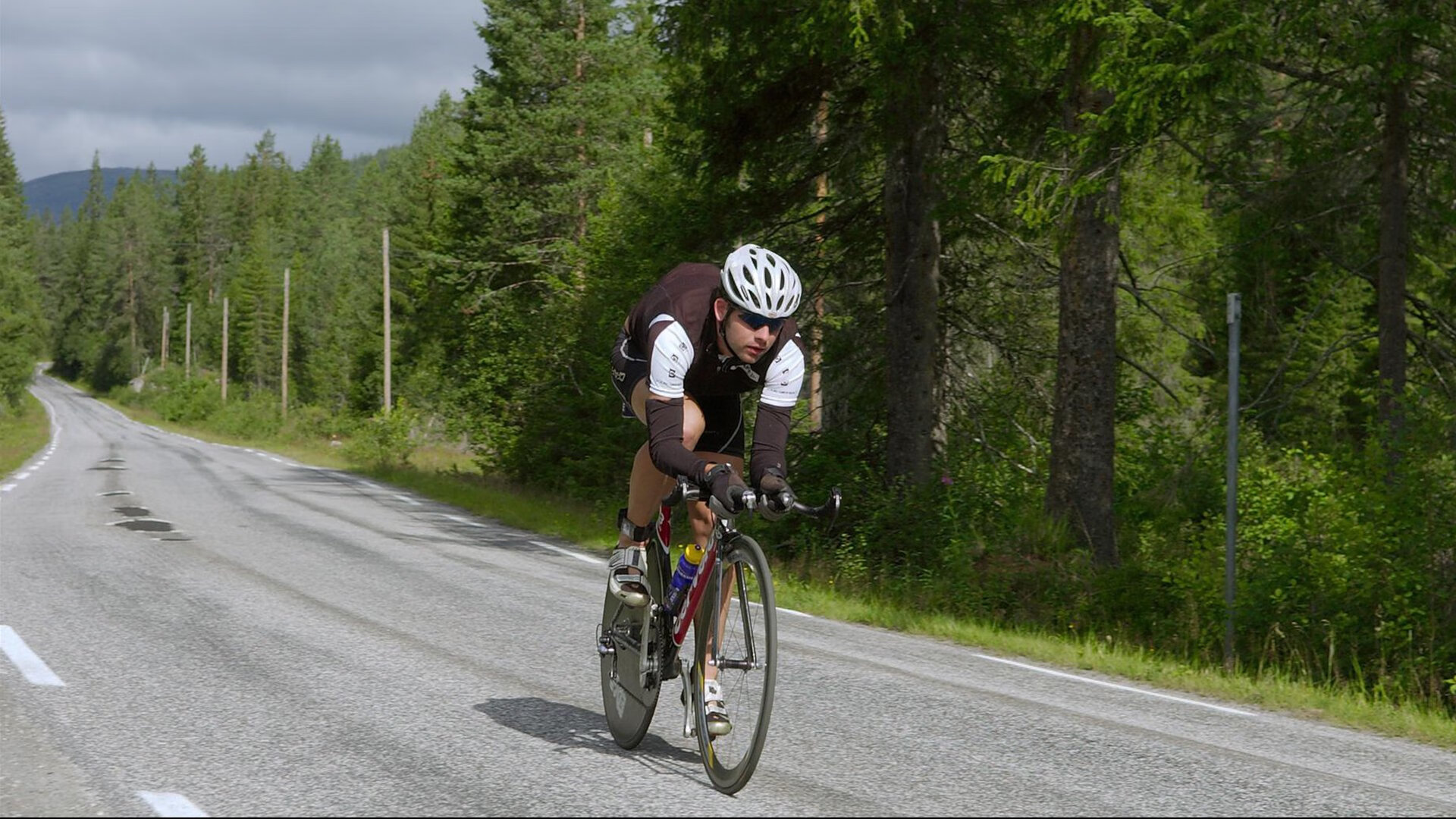 开云体育在线-孤胆英雄与全面压制，莫兰特血性救主，森林狼无情碾碎活塞