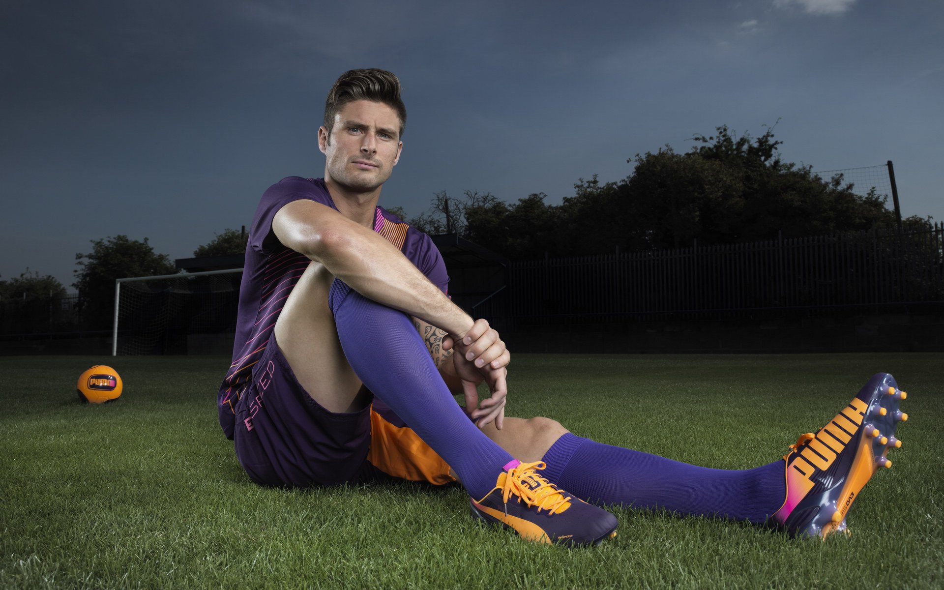 广东队硬仗取胜马刺,爱德华兹不只是关键先生,更是最坚硬的盾!